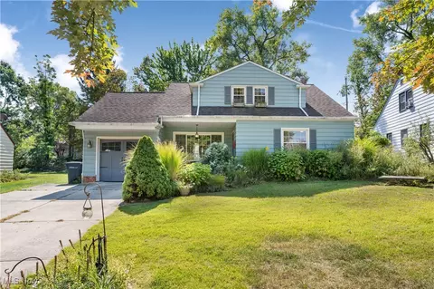 23944 Glenhill Dr, Beachwood, OH 44122