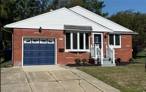 435 Roanoke Ave, Cuyahoga Falls, OH 44221