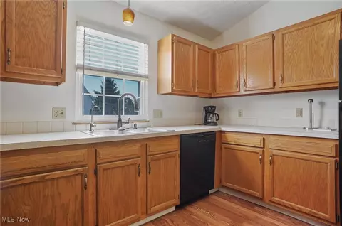 75 River Ridge Ln, Munroe Falls, OH 44262 photo 7