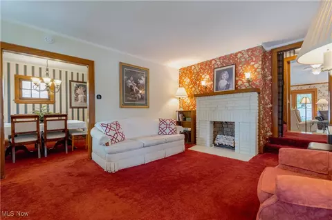 Living - 472 E Tallmadge Ave, Akron, OH 44310 photo 1 of 3