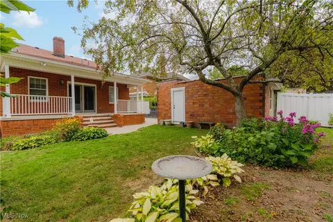 Exterior - 472 E Tallmadge Ave, Akron, OH 44310 photo 8 of 8