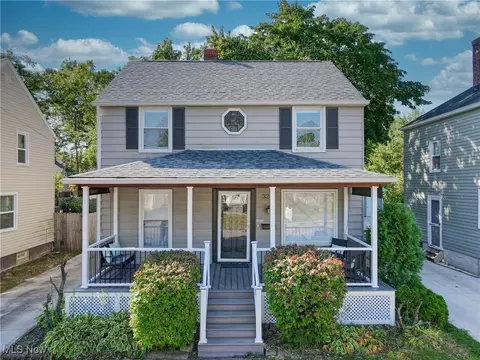 324 Hayes Ave, Cuyahoga Falls, OH 44221