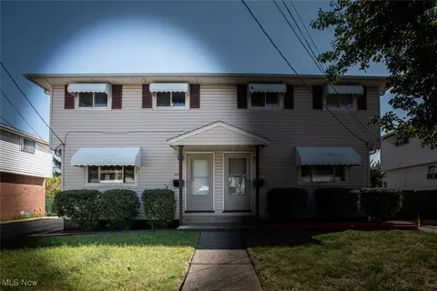 4325 W 152nd St, Cleveland, OH 44135