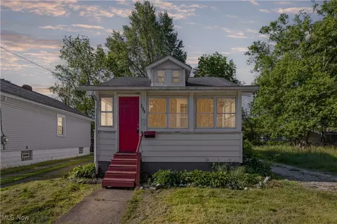 932 Cole Ave, Akron, OH 44306