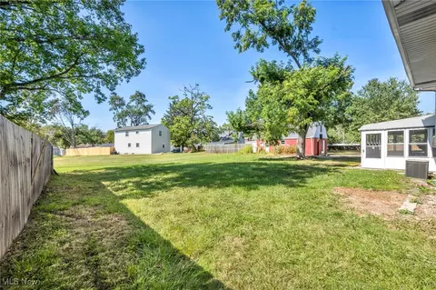 Exterior - 501 Button Rd, Bedford, OH 44146 photo 6 of 11