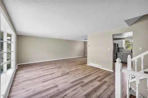 Living - 501 Button Rd, Bedford, OH 44146 photo 2 of 6