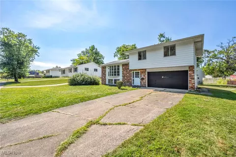 Exterior - 501 Button Rd, Bedford, OH 44146 photo 3 of 11