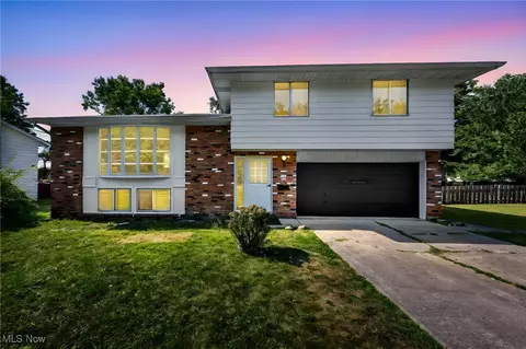 Exterior - 501 Button Rd, Bedford, OH 44146 photo 2 of 11
