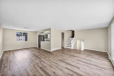 Living - 501 Button Rd, Bedford, OH 44146 photo 1 of 6