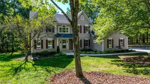254 Bridgewater Cir, Hudson, OH 44236