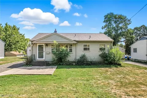 1859 Mathews Rd, Poland, OH 44514