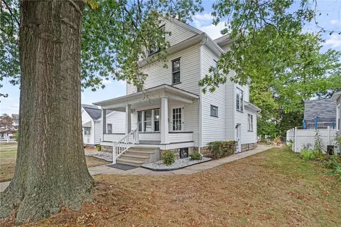 227 E Slingluff Ave, Dover, OH 44622