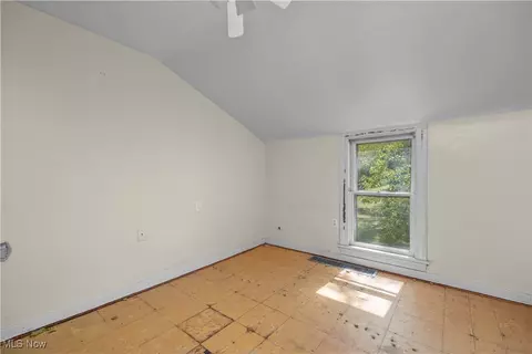 42567 Adelbert St, Elyria, OH 44035 photo 21