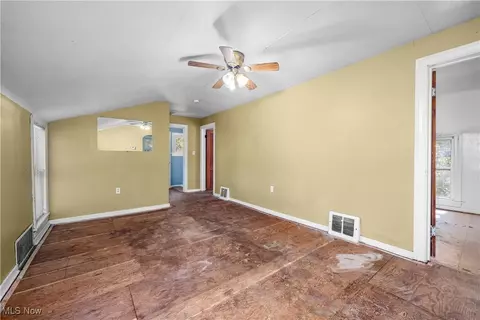 42567 Adelbert St, Elyria, OH 44035 photo 19