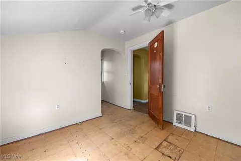 42567 Adelbert St, Elyria, OH 44035 photo 23