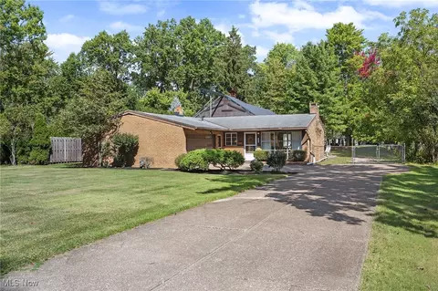 23782 Cornwell Dr, Westlake, OH 44145