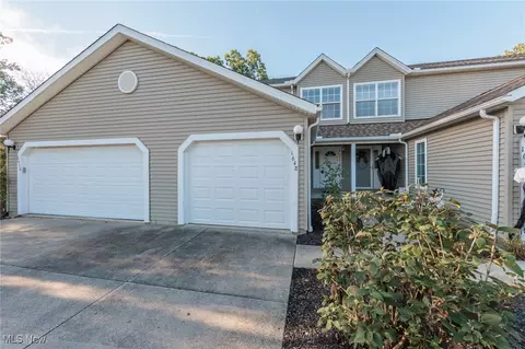 1648 Maple View Ct, Streetsboro, OH 44241