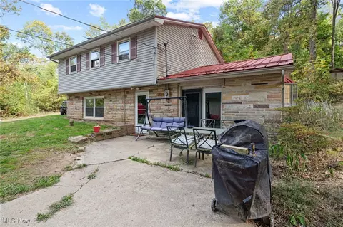 6070 Township Road 219, Big Prairie, OH 44611