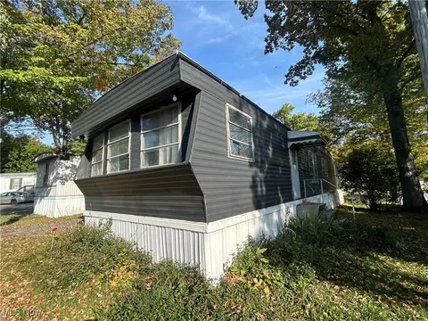 76 Ford Rd #20, Mansfield, OH 44905