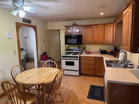 Kitchen - 9626 Windham Parkman Rd, Windham, OH 44288 photo 1 of 5