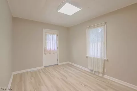 261 Oakwood St, Elyria, OH 44035 photo 13