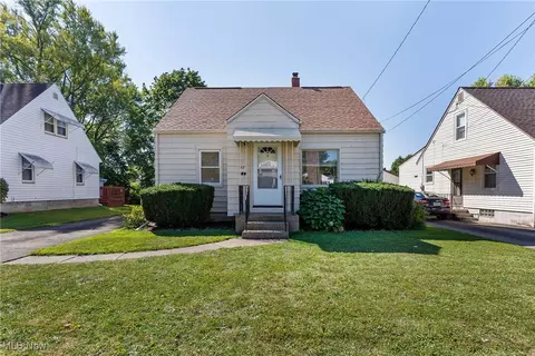 437 Joan Ave, Girard, OH 44420
