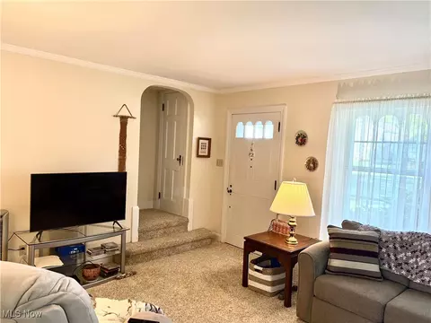 Entry Way - 6301 Hiram Ave, Ashtabula, OH 44004 photo 1 of 1