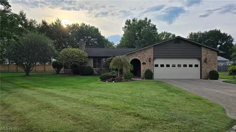 4 Rivercrest, Vienna, WV 26105
