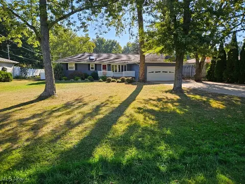 3117 Imrek Dr, Akron, OH 44312