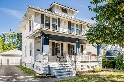 6818 Hampstead Ave, Parma, OH 44129
