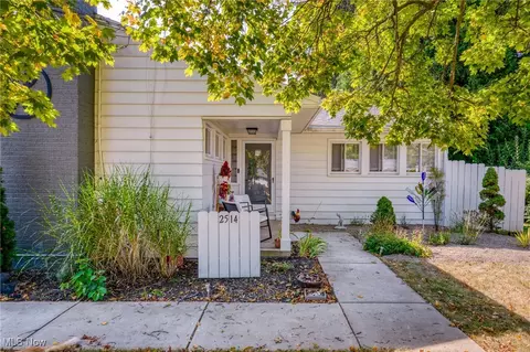 2514 Carson Rd, Fairlawn, OH 44333 photo 3