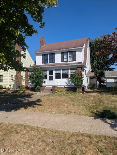 450 Wabash Ave S, Brewster, OH 44613