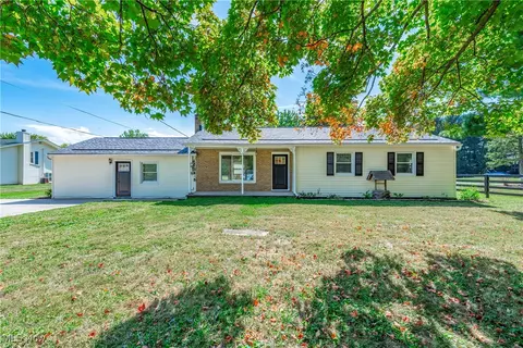 2745 Cooper Foster Park Rd, Vermilion, OH 44089
