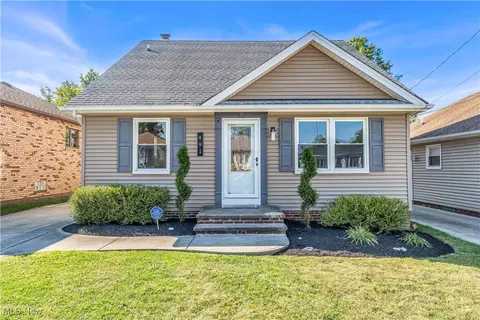 491 Orchardview Rd, Seven Hills, OH 44131