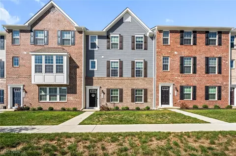 1134 Bean Ln, Akron, OH 44313