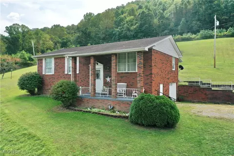 4514 Russett Rd, Grantsville, WV 26147