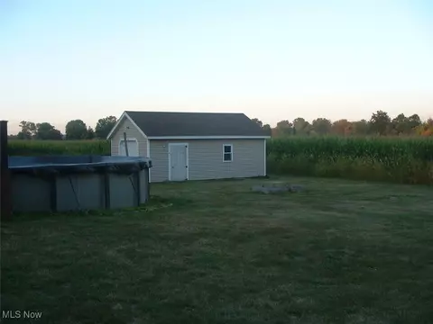 Exterior - 14599 Eby Rd, Creston, OH 44217 photo 6 of 7