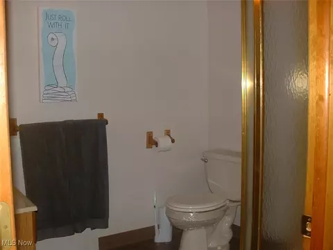 Bath - 14599 Eby Rd, Creston, OH 44217 photo 3 of 3