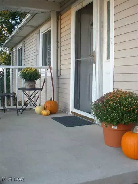 Exterior - 14599 Eby Rd, Creston, OH 44217 photo 2 of 7