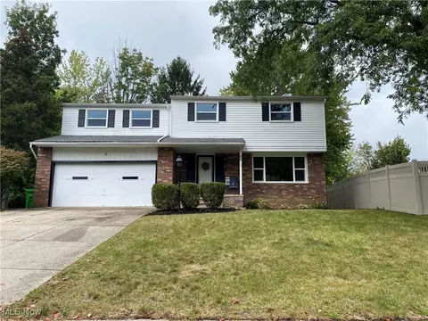 95 Noran Cir, Bedford, OH 44146