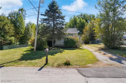 1101 Lake Ave, Aurora, OH 44202