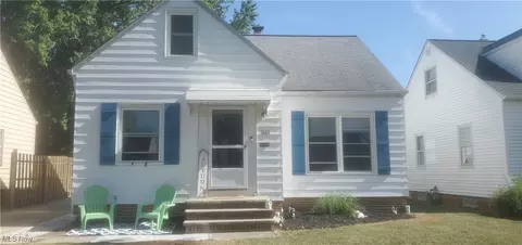 343 E 330th St, Willowick, OH 44095