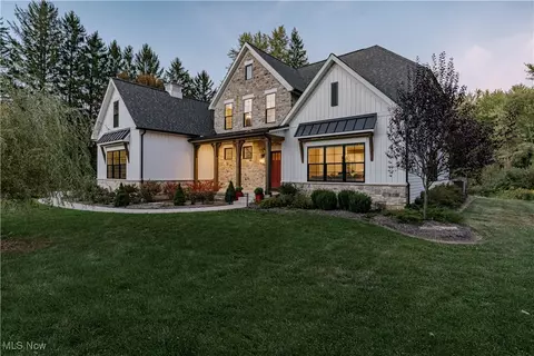 14797 Chillicothe Rd, Novelty, OH 44072
