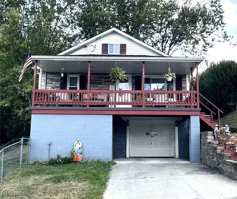 140 Pine St, Weirton, WV 26062