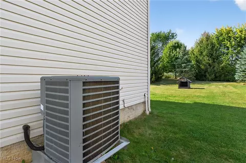 Exterior - 4913 Fallen Leaf Trl, Brunswick, OH 44212 photo 5 of 5