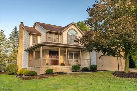 937 27th St NE, Massillon, OH 44646