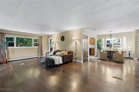 1599 Riverside Dr, Akron, OH 44310 photo 6
