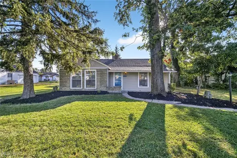 281 Overlook Rd, Vermilion, OH 44089