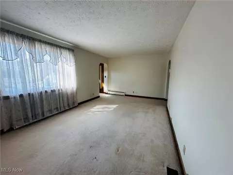 415 E Main St, Flushing, OH 43977 photo 9