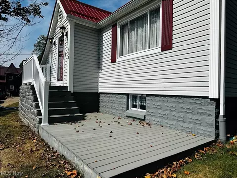 415 E Main St, Flushing, OH 43977 photo 4
